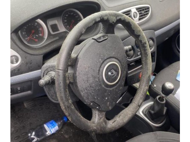 Вентилятор радиатора         Renault Clio III 