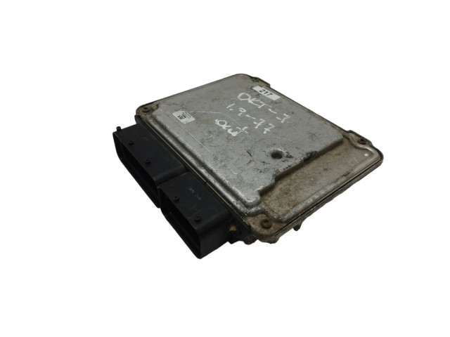 Блок управления двигателя 03G906021LB, 1039S17180 Skoda Octavia Mk2 (1Z)