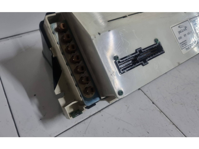 Панель приборов DPP109501, 52010175B Jaguar XJ X300