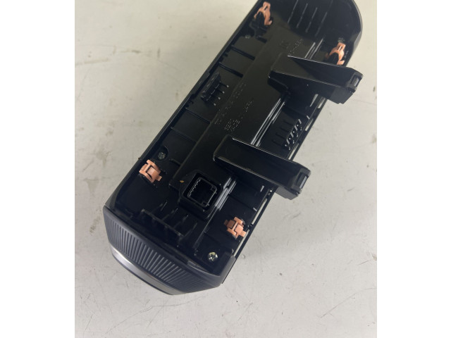 Блок управления климат-контролем    Suzuki Ignis