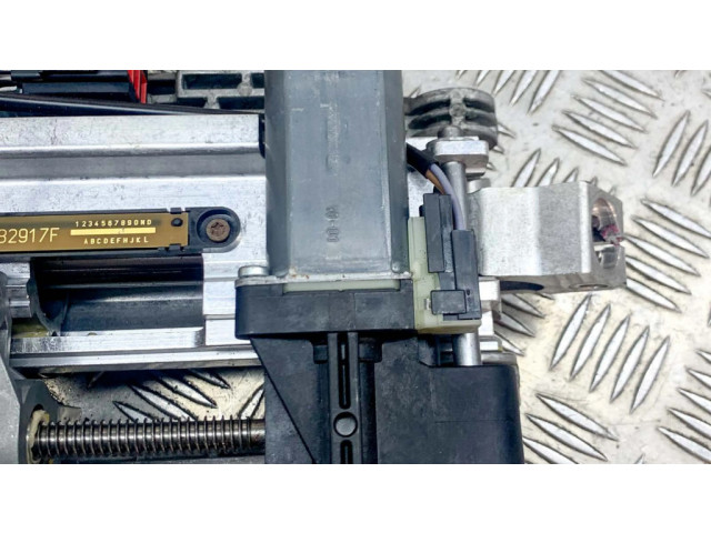 Механическаярулевой колонки