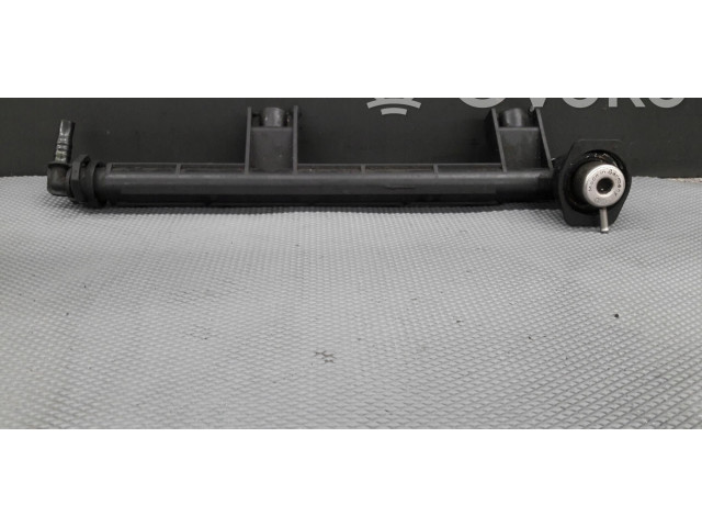 Топливная рампа 7700870914   Renault Clio II  