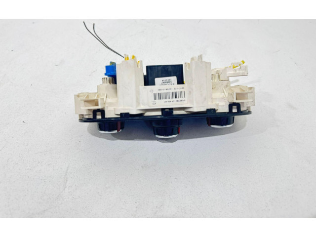 Блок управления климат-контролем Dacia Sandero