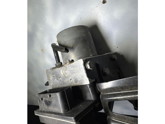 Блок АБС 3413978, 0265950318 BMW X3 E83 2003 - 2010 года