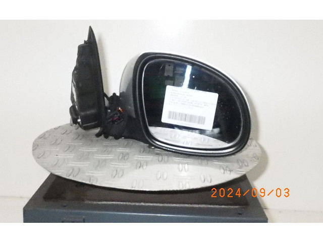 Зеркало электрическое Skoda Yeti (5L) 2009 - 2017 года