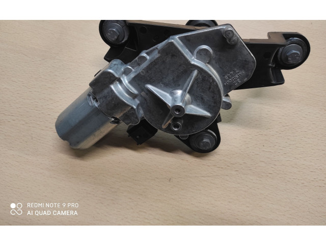 Двигатель стеклоочистителя заднего стекла