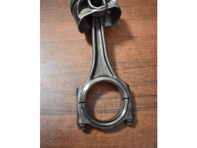 Píst Porsche Cayenne (9Y0 9Y3)