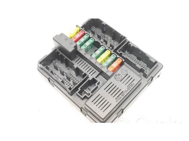 Блок предохранителей  7560626   BMW Z4 E85 E86    