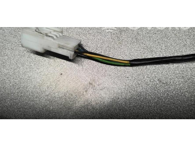 Зеркало электрическое Dacia Duster 2010 - 2017 года