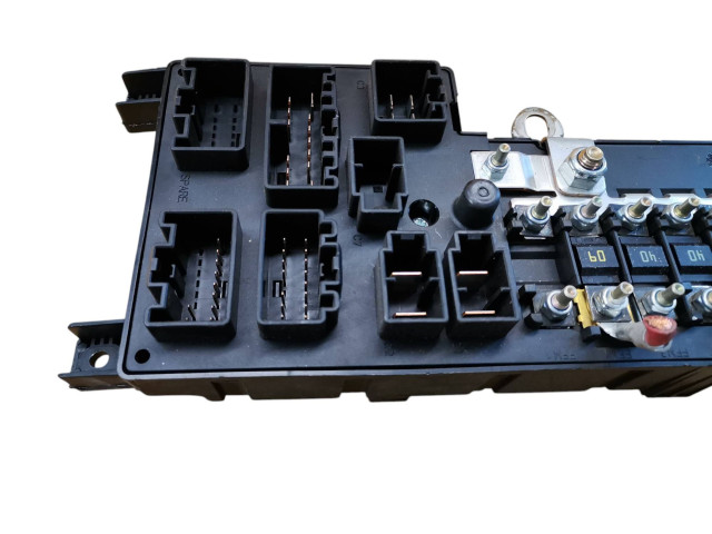 Блок предохранителей 30728008, 518829106 Volvo S80