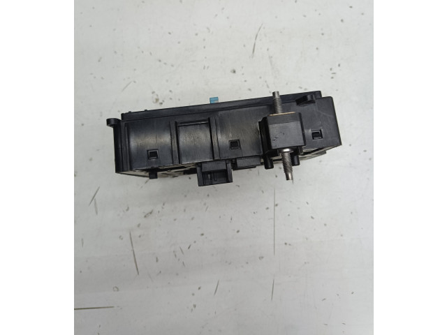 Pojistková skříňka 31473772 Volvo XC90 2019