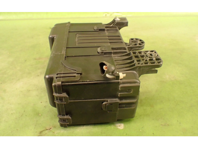 Блок предохранителей     Peugeot 107    