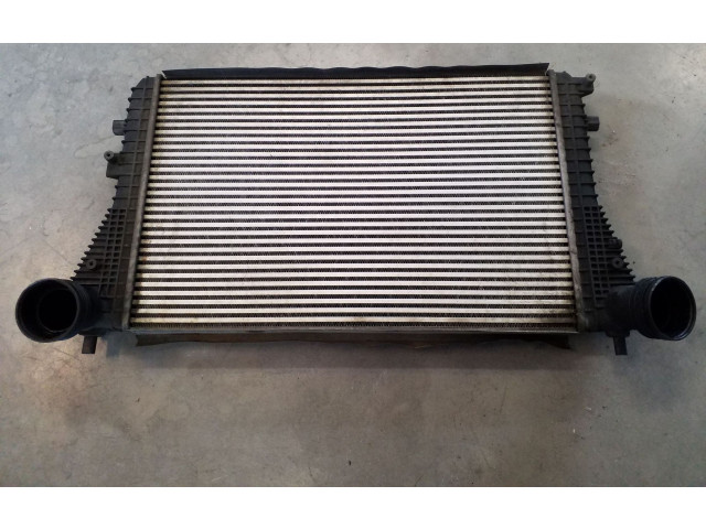 Интеркулер  1K0145803L   Audi A3 S3 8P 