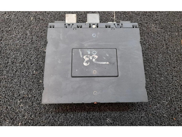 Pojistková skříňka 3C0937049J, 3C0937049J Volkswagen PASSAT