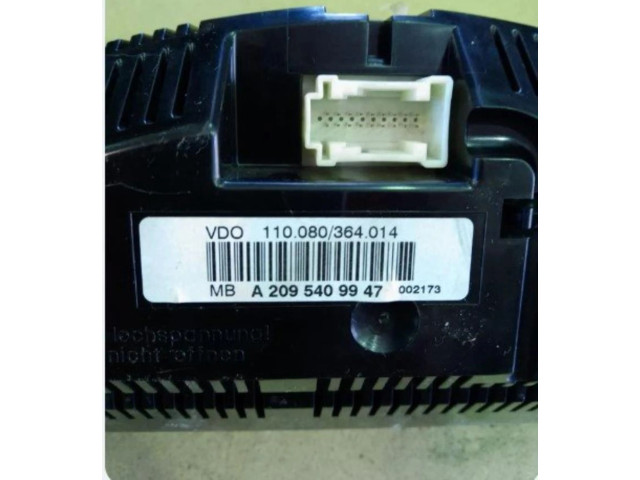 Přístrojová deska  Mercedes-Benz CLK A209 C209 2008 A2095409947  