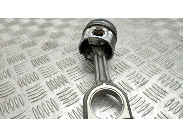 Поршень с шатуном Citroen Jumpy 1.6