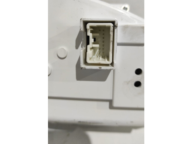 Панель приборов    Volvo V70       