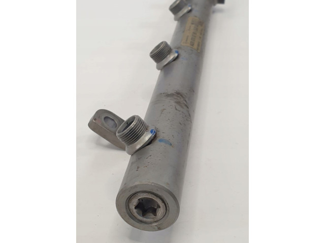 Магистральная трубка топлива