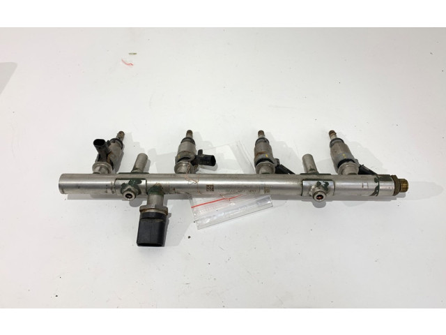 Топливная рампа 06K133317G   Audi A3 S3 8V  