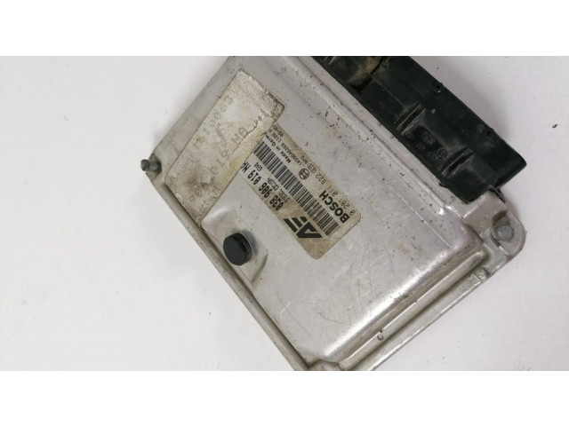 Řídící jednotka 038906019NA, 0281011822 Audi A4 S4 B6 8E 8H 2001