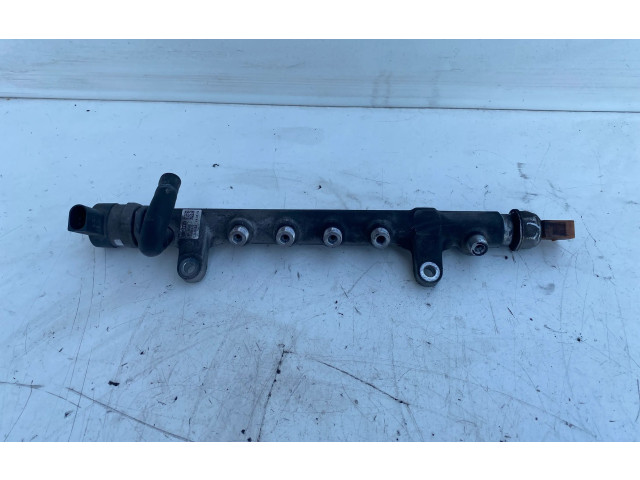 Vstřikovací lišta 03L089C   Volkswagen Tiguan     