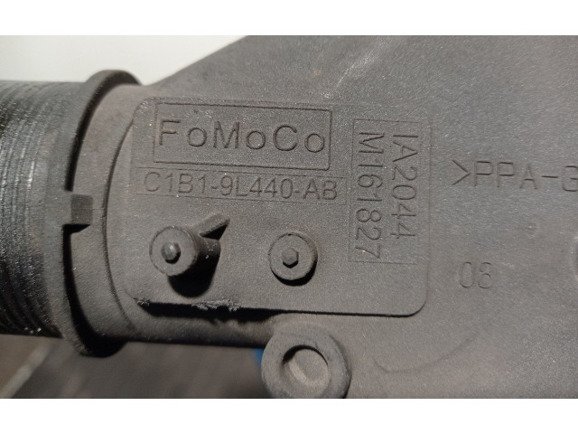 Интеркулер  C1B19L440AB, M153643A   Ford Fiesta 