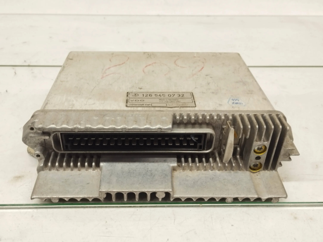 Řídící jednotka 1265450732 Mercedes-Benz S W126 1989