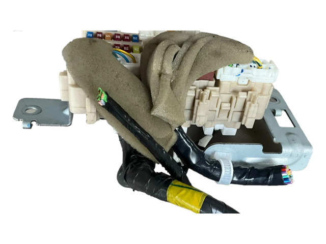 Pojistková skříňka 4EB0A, C0865 Nissan Qashqai 2012