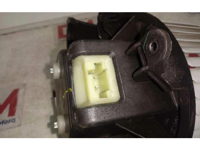 Вентилятор печки    223250, 223250   Opel Combo D