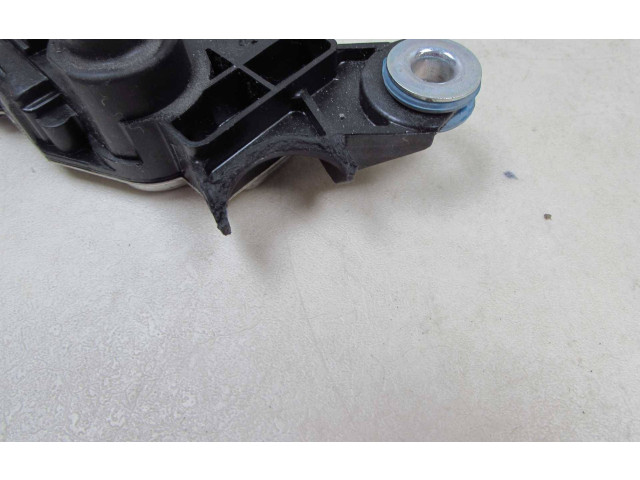 Моторчик заднего дворника 30663891, 46443    Volvo V70