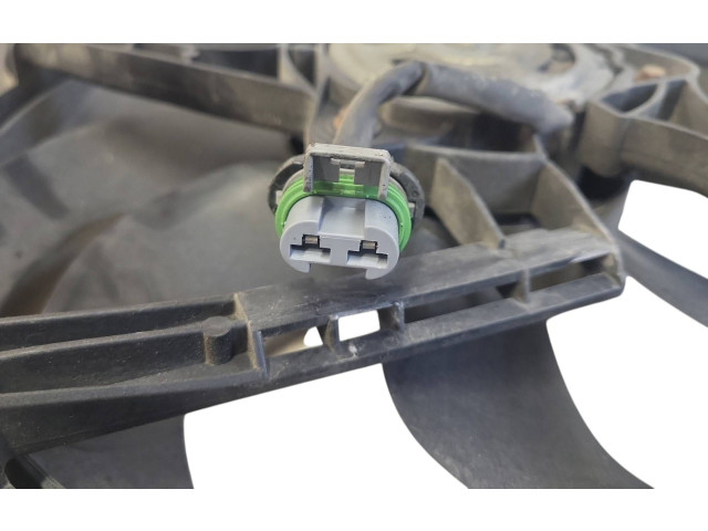 Вентилятор радиатора 31439882 Volvo S60