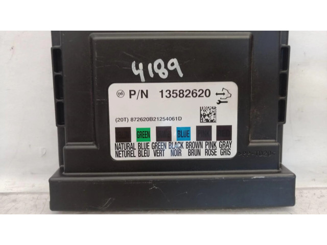 Блок комфорта 13582620 Chevrolet Aveo