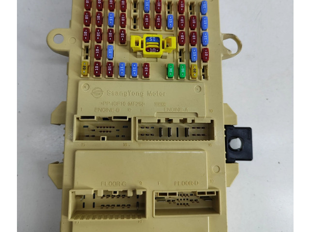 Блок предохранителей 8219039020   SsangYong Korando    