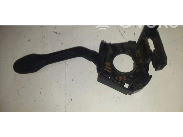 Ручка стеклоочистителей 1H6953603F   Volkswagen Golf SportWagen