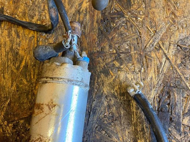 Vstřikovací čerpadlo 1245407810 Mercedes-Benz E W124 pro benzínový motor 3.0