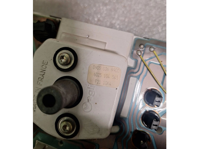 Přístrojová deska Renault Espace II 1993 09050369900, 6025104545