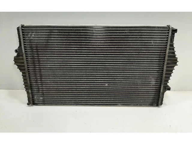 Интеркулер  30748809, 07075514   Volvo V70 