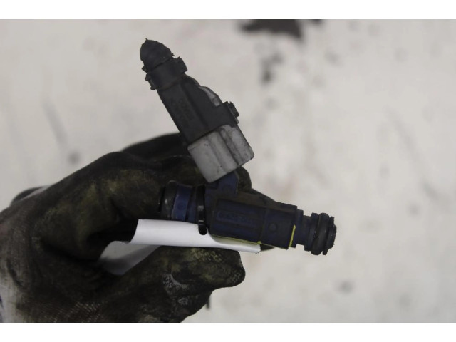 Vstřikovač KIA Picanto 1.0