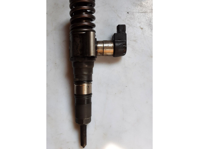 Форсунка 03G130073T Audi A3 S3 A3 Sportback 8P