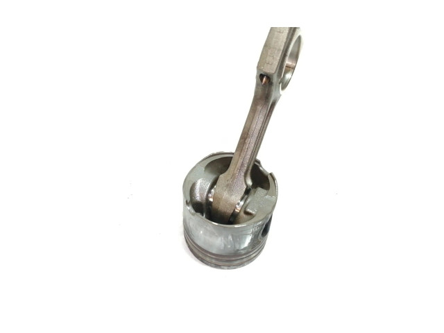  Поршень M47N204D4 0840C  BMW X3 E83  