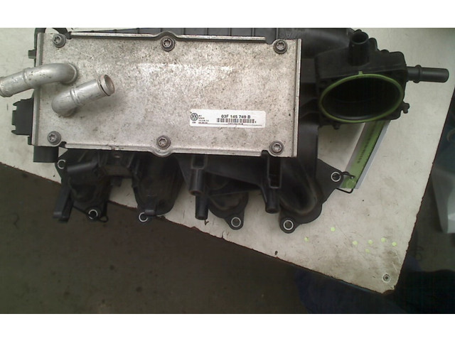 Přístrojová deska Volkswagen Polo V 6R 2011 03F145749B, 03F145749B