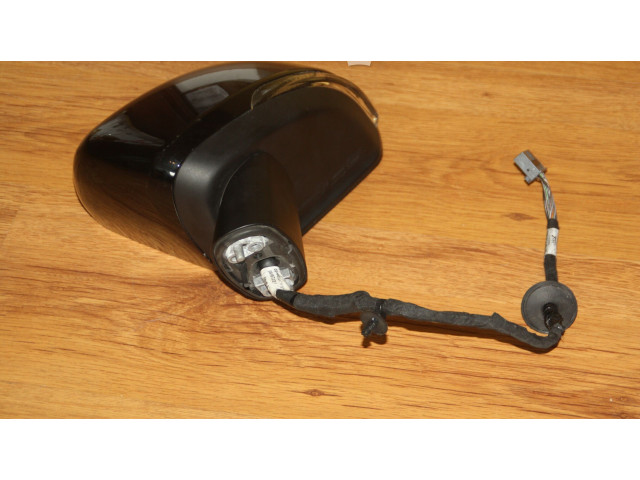 Зеркало электрическое Volvo XC40 - года