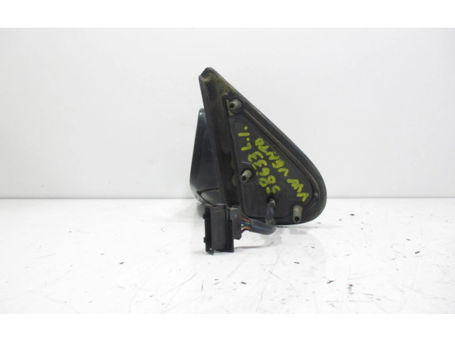 Zpětné zrcátko Volkswagen Vento