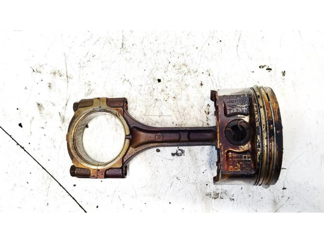 Píst Subaru B9 Tribeca pro benzínový motor 3.0