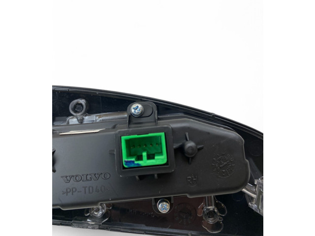 Дисплей    39828071   Volvo XC90