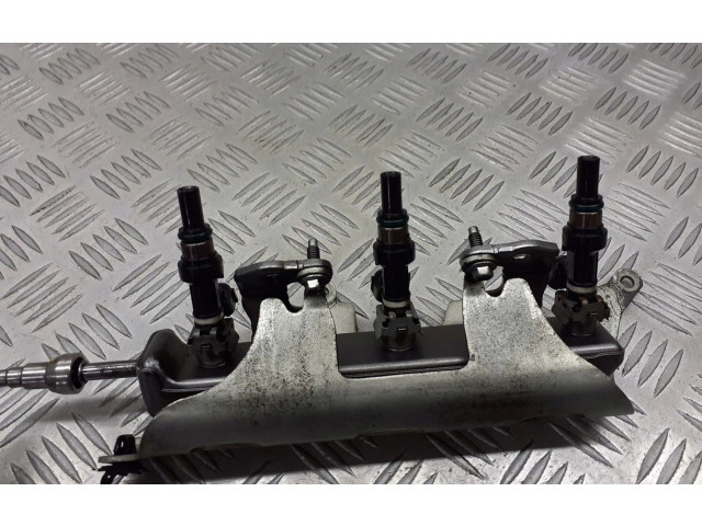 Vstřikovací lišta FBY11H0 Nissan Micra