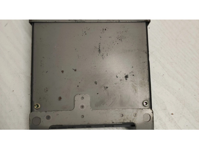 Блок управления двигателя E2T81771M, Z51018881B Mazda 323