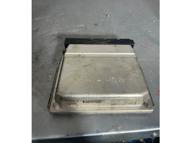 Блок управления двигателя 0281011078, 1039S00000 Volvo V70