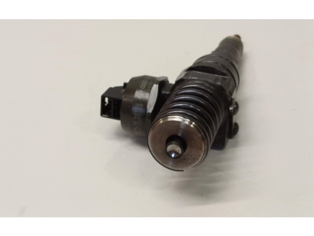 Форсунка 038130073BA Audi A6 S6 C5 4B AYM
