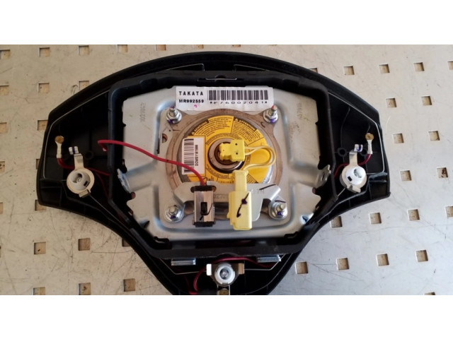 Подушка безопасности водителя MR992559 Mitsubishi L200